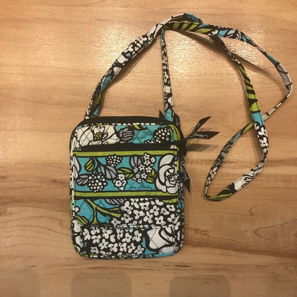 Vera Bradley Handbags - Vera Bradley “Island Blooms” Iconic Mini Hipster